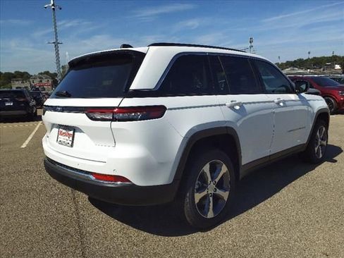 Used 2023 Jeep Grand Cherokee 4WD 4xe w/ Luxury Tech Group II image 5