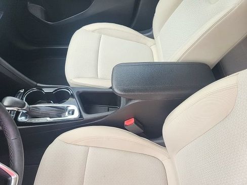 Used 2023 Buick Encore GX Select FWD image 31