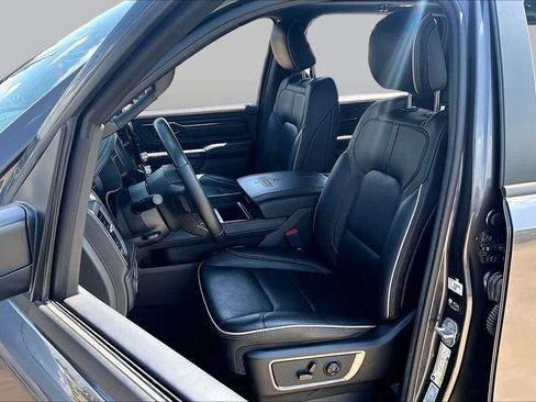 Used 2022 RAM 1500 Limited w/ Night Edition AWD/4WD image 8