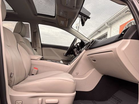 Used 2013 Toyota Venza XLE image 21