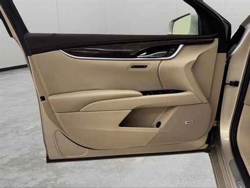 Used 2014 Cadillac XTS Premium AWD/4WD image 10