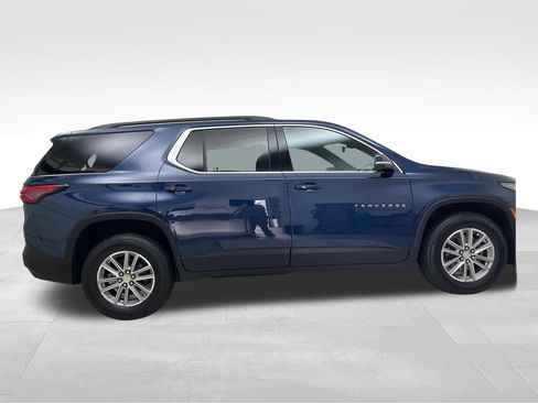 Used 2023 Chevrolet Traverse LT FWD image 6