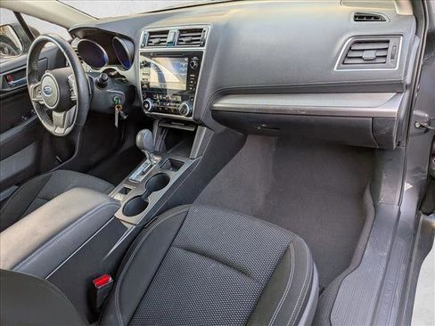 Used 2018 Subaru Outback 2.5i Premium image 20