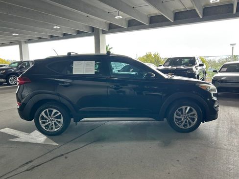 Used 2017 Hyundai Tucson SE image 4