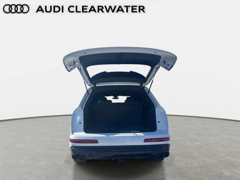 Used 2023 Audi SQ7 Prestige w/ Sport Package image 6