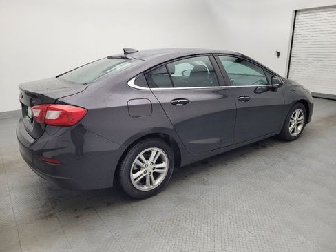 Used 2017 Chevrolet Cruze LT w/ Sun And Sound Package image 10