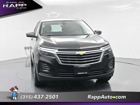 Used 2023 Chevrolet Equinox LS AWD/4WD image 2