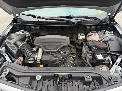 Used 2017 Cadillac XT5 Luxury w/ Driver Awareness Package image 18