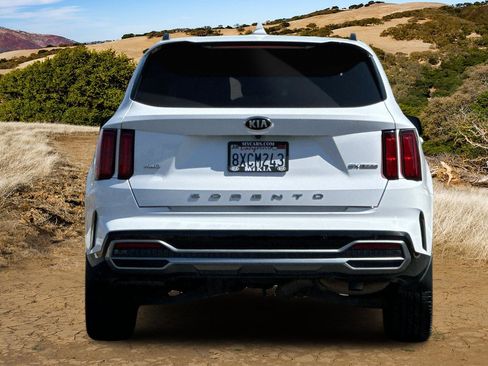 Used 2021 Kia Sorento SX image 5