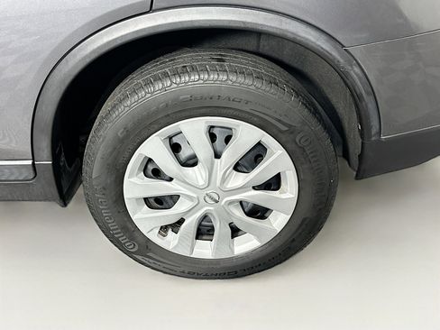 Used 2016 Nissan Rogue S AWD/4WD image 11