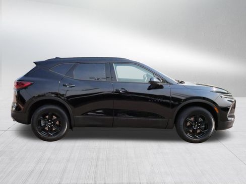 Used 2024 Chevrolet Blazer LT w/ Convenience Package FWD image 8