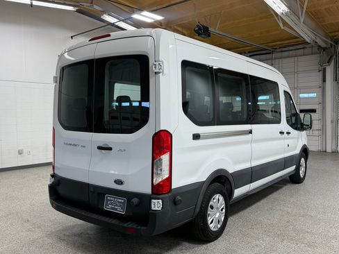 Used 2017 Ford Transit 350 XLT image 4