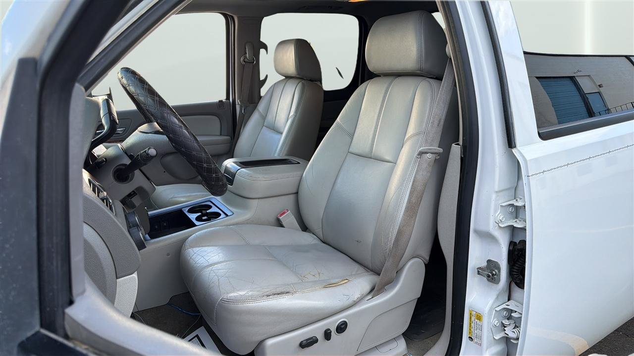Used 2008 Chevrolet Silverado 2500 4x4 Crew Cab image 12