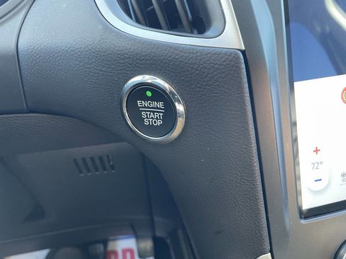 Used 2024 Ford Edge SEL w/ Convenience Package image 18