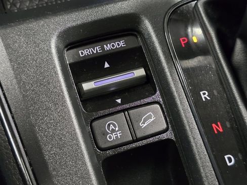 Used 2025 Honda CR-V EX-L image 7