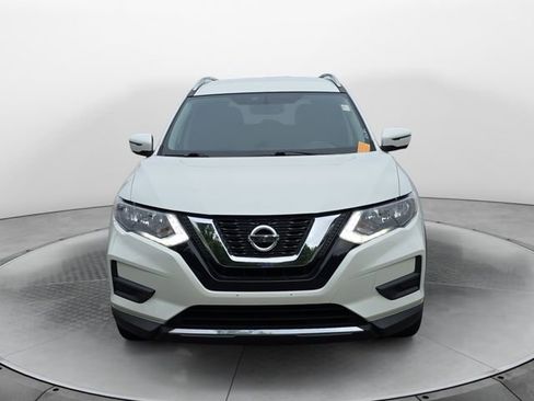Used 2017 Nissan Rogue SV w/ SV Premium Package AWD/4WD image 8
