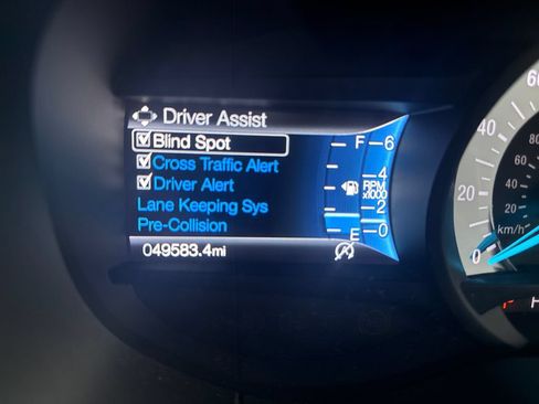 Used 2024 Ford Edge SEL AWD/4WD image 12