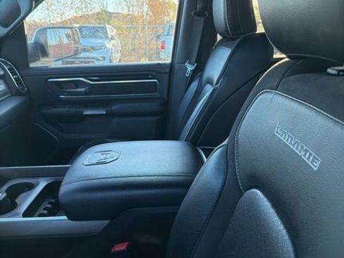 Used 2022 RAM 1500 Laramie w/ Sport Appearance Package image 10