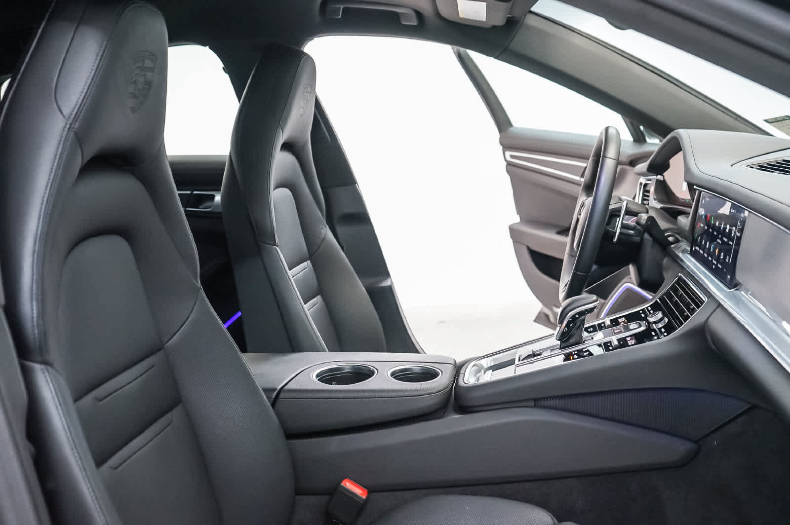 Certified 2023 Porsche Panamera Platinum Edition RWD image 21