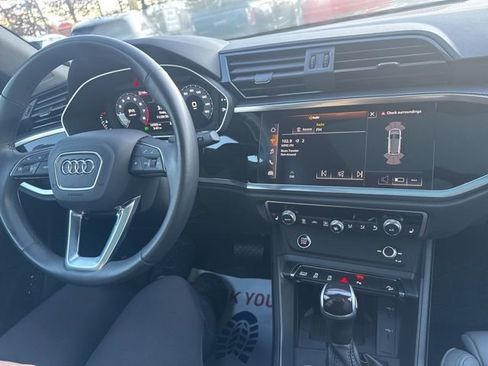 Used 2024 Audi Q3 2.0T Premium Plus image 11