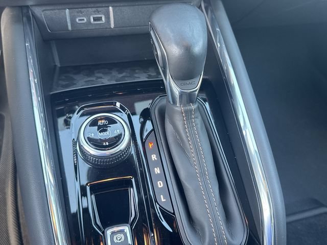 Used 2025 GMC Canyon AT4 AWD/4WD image 16