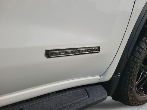 Used 2023 GMC Sierra 1500 Elevation AWD/4WD image 16