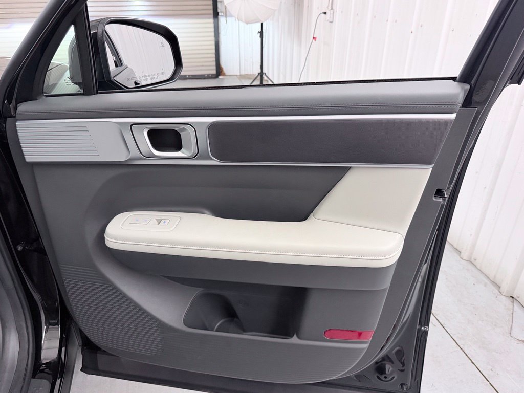 Used 2025 Hyundai Santa Fe SEL FWD image 44