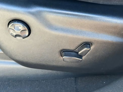 Used 2023 Dodge Durango SXT Launch Edition image 13