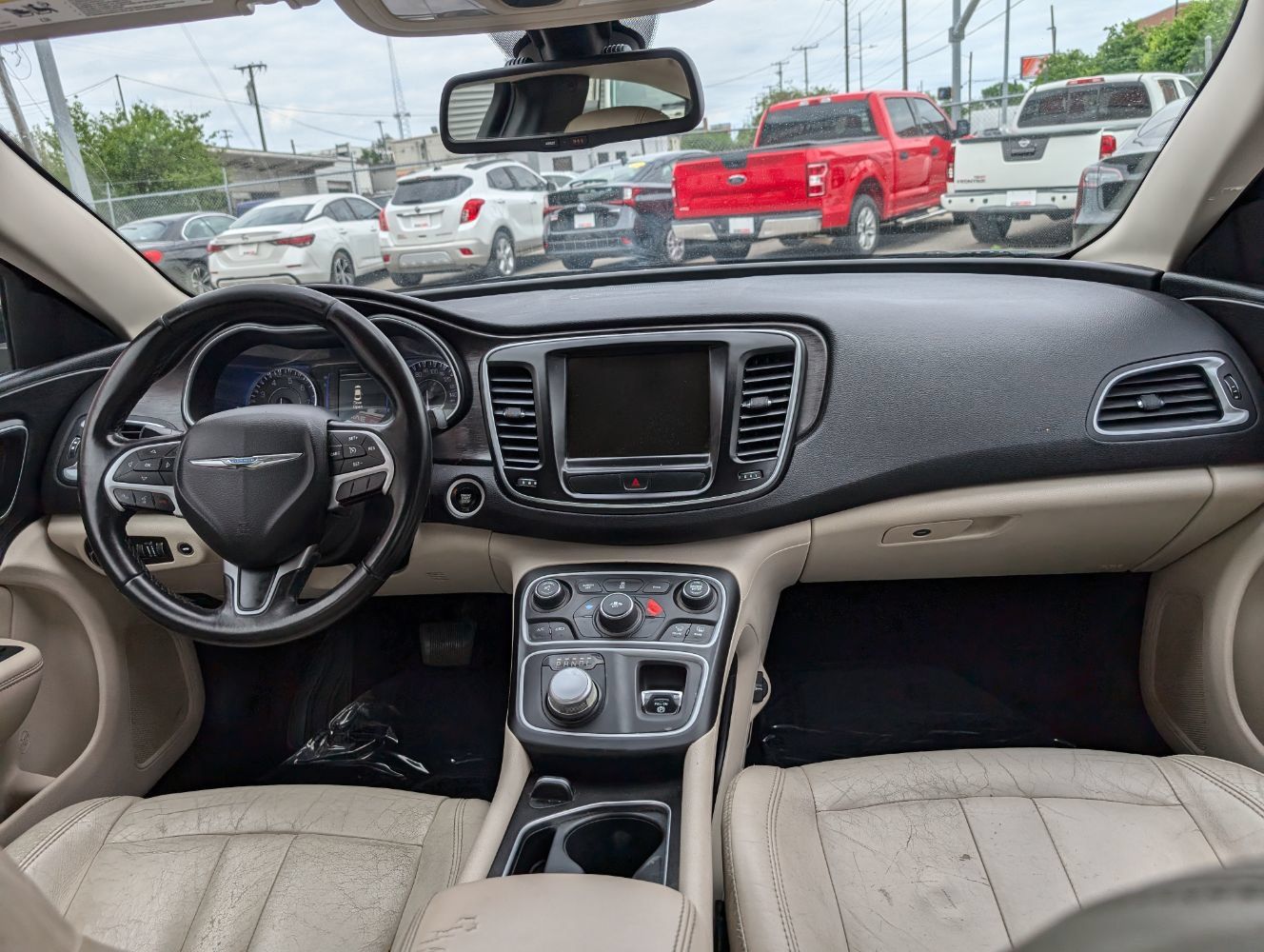 Used 2017 Chrysler 200 Limited Platinum FWD image 13