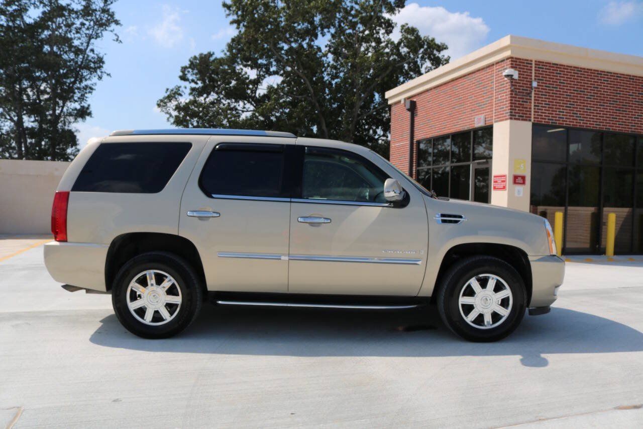 Used 2007 Cadillac Escalade AWD image 7