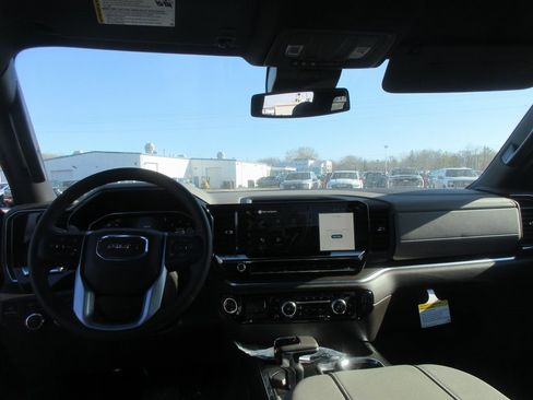 New 2026 GMC Sierra 1500 SLT w/ SLT Premium Package image 16