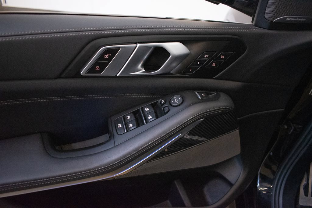 Used 2025 BMW X5 M60i w/ Climate Comfort Package AWD/4WD image 23