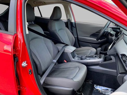 Used 2024 Subaru Crosstrek 2.0i Premium AWD/4WD image 8