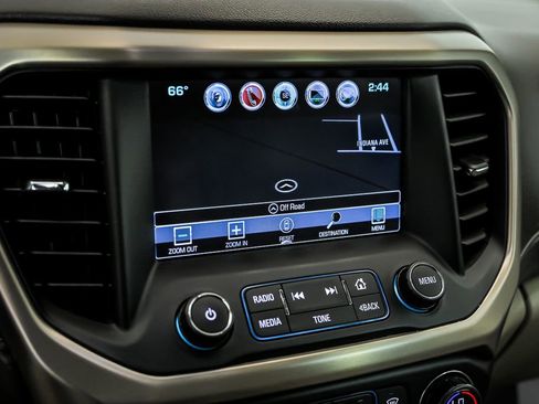 Used 2018 GMC Acadia Denali w/ Technology Package AWD/4WD image 24