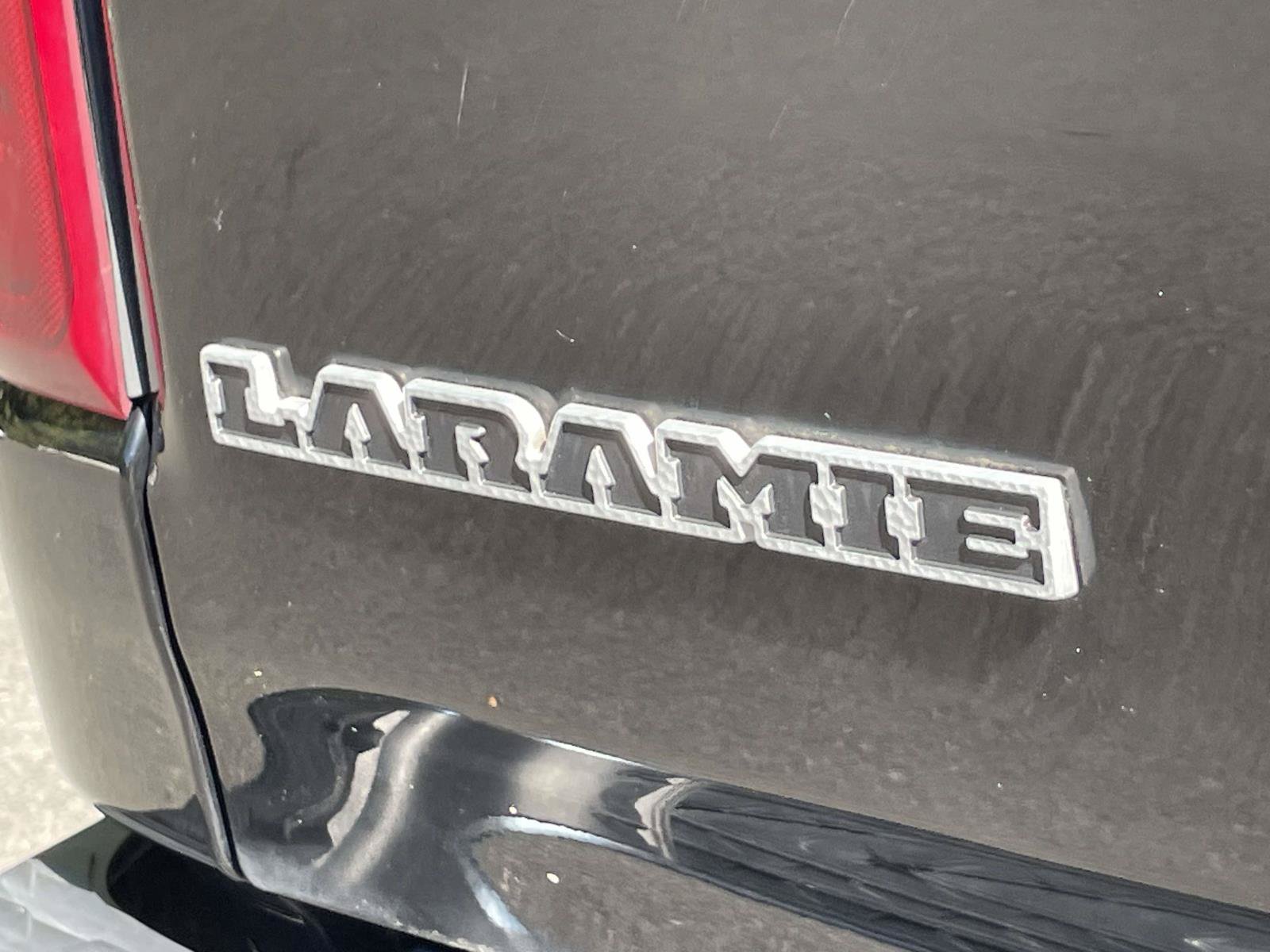 Used 2019 RAM 1500 Laramie AWD/4WD image 9
