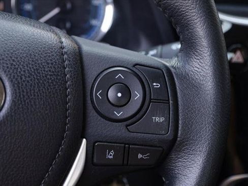 Certified 2019 Toyota Corolla SE FWD image 12