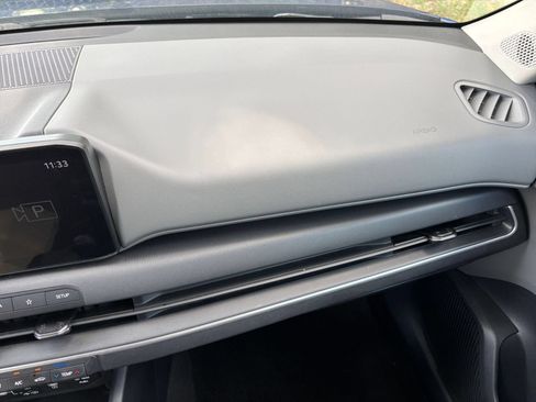 Used 2025 Kia K4 FWD image 35