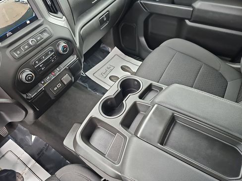 Used 2022 Chevrolet Silverado 1500 Custom AWD/4WD image 30