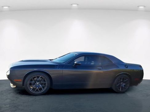 Used 2018 Dodge Challenger R/T w/ Quick Order Package 28P T/A RWD image 7