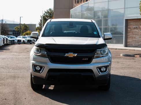 Used 2015 Chevrolet Colorado Z71 w/ LPO, Gearon Bar Package RWD image 2