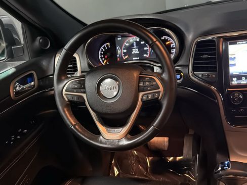 Used 2015 Jeep Grand Cherokee Limited w/ Luxury Group II AWD/4WD image 22