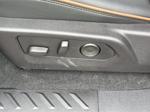 New 2026 GMC Canyon AT4 AWD/4WD image 16