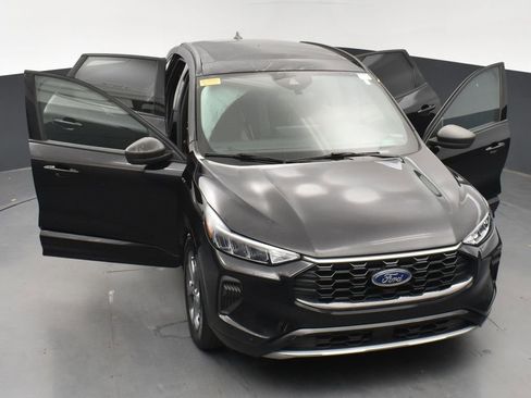 Used 2023 Ford Escape ST-Line w/ Tech Pack #1 image 33