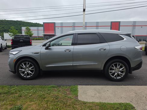 Used 2023 Buick Enclave Essence w/ Experience Buick Package AWD/4WD image 7