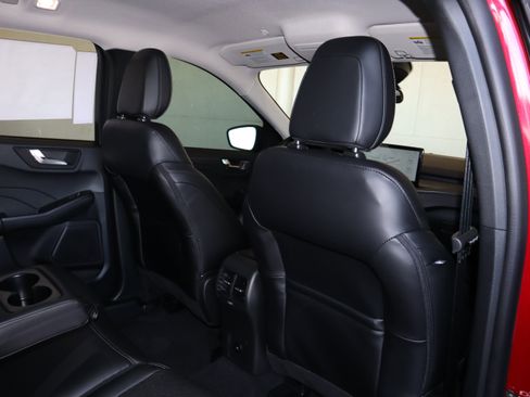 New 2026 Ford Escape SE image 42