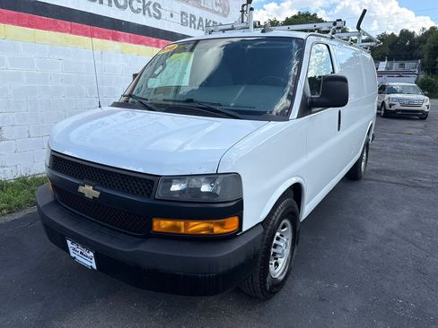 Used 2018 Chevrolet Express 2500 w/ Safety Package RWD image 3