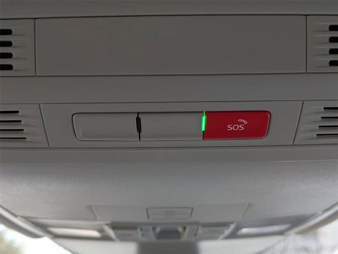 New 2026 Volkswagen Taos SEL image 23