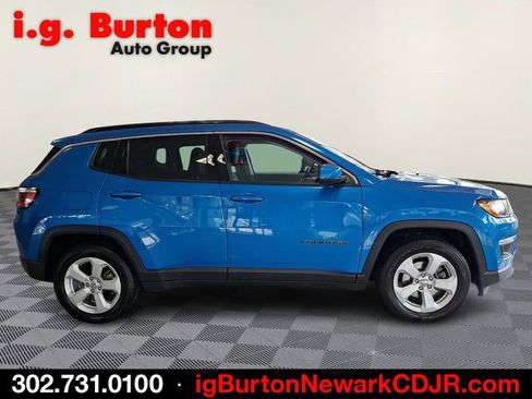 Used 2018 Jeep Compass Latitude w/ Popular Equipment Group FWD image 7
