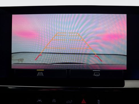 Used 2022 Chevrolet Silverado 1500 LT image 16