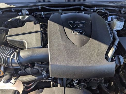 Used 2022 Toyota Tacoma 4x4 Double Cab image 37